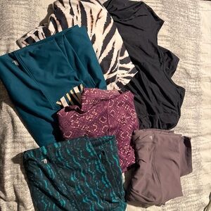 Fabletics workout bundle Assorted Activewear 5 Leggings and 1 Top.